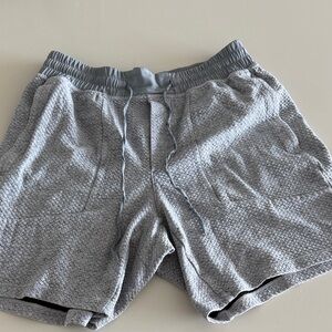 Grey men’s Lululemon shorts size M at ease short 7”